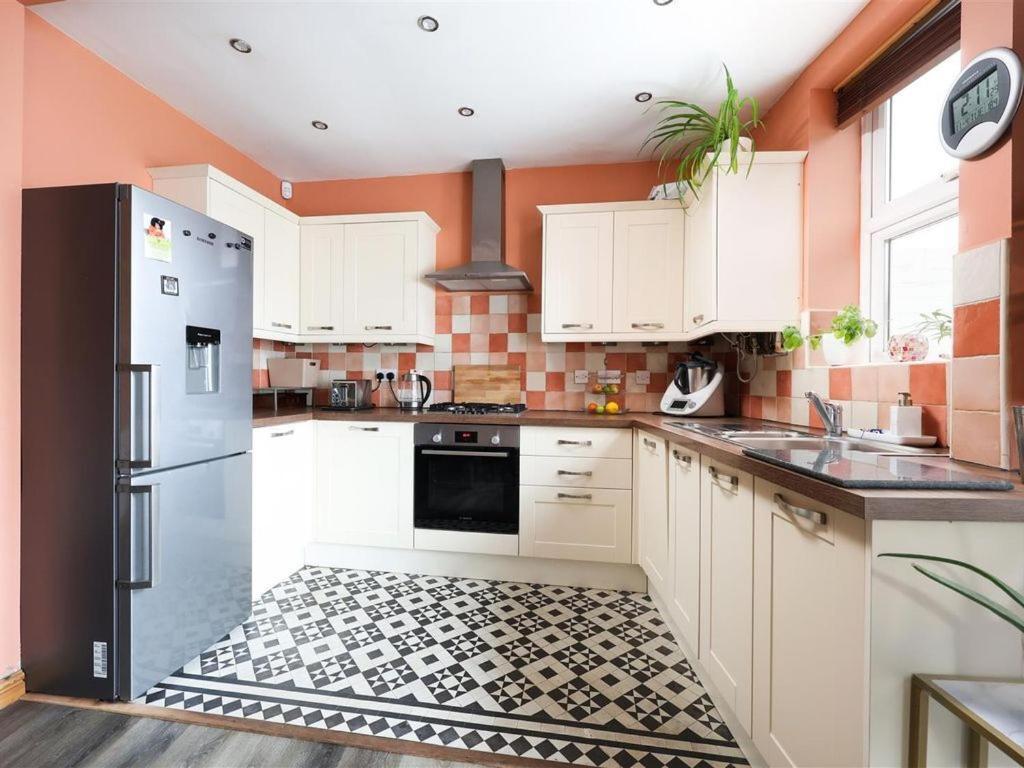 Comfortable Escape Near Gloucester Road * Bristol